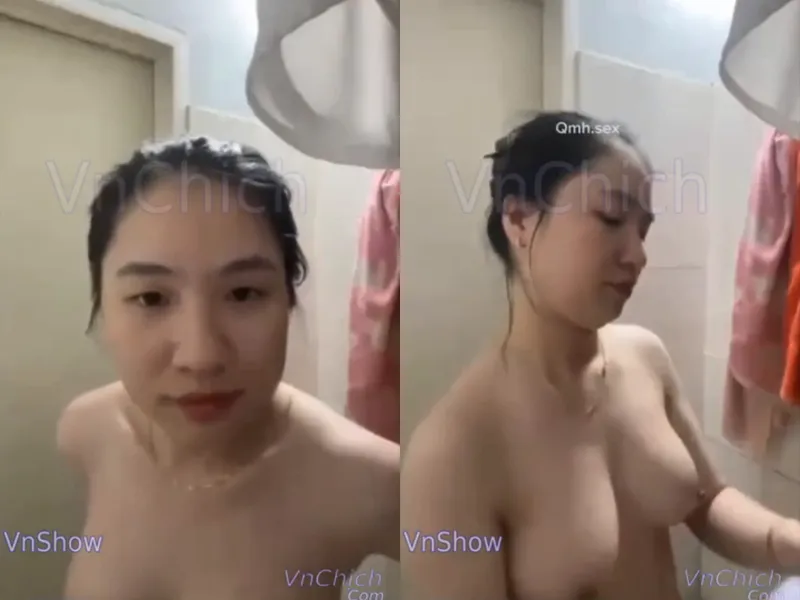 Gái vú ngon, vừa call với bồ vừa tắm